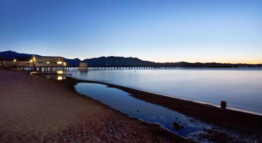 Howard Johnson By Wyndham South Lake Tahoe Εξωτερικό φωτογραφία