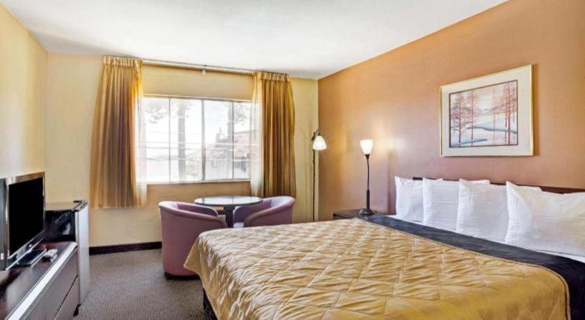 Howard Johnson By Wyndham South Lake Tahoe Εξωτερικό φωτογραφία